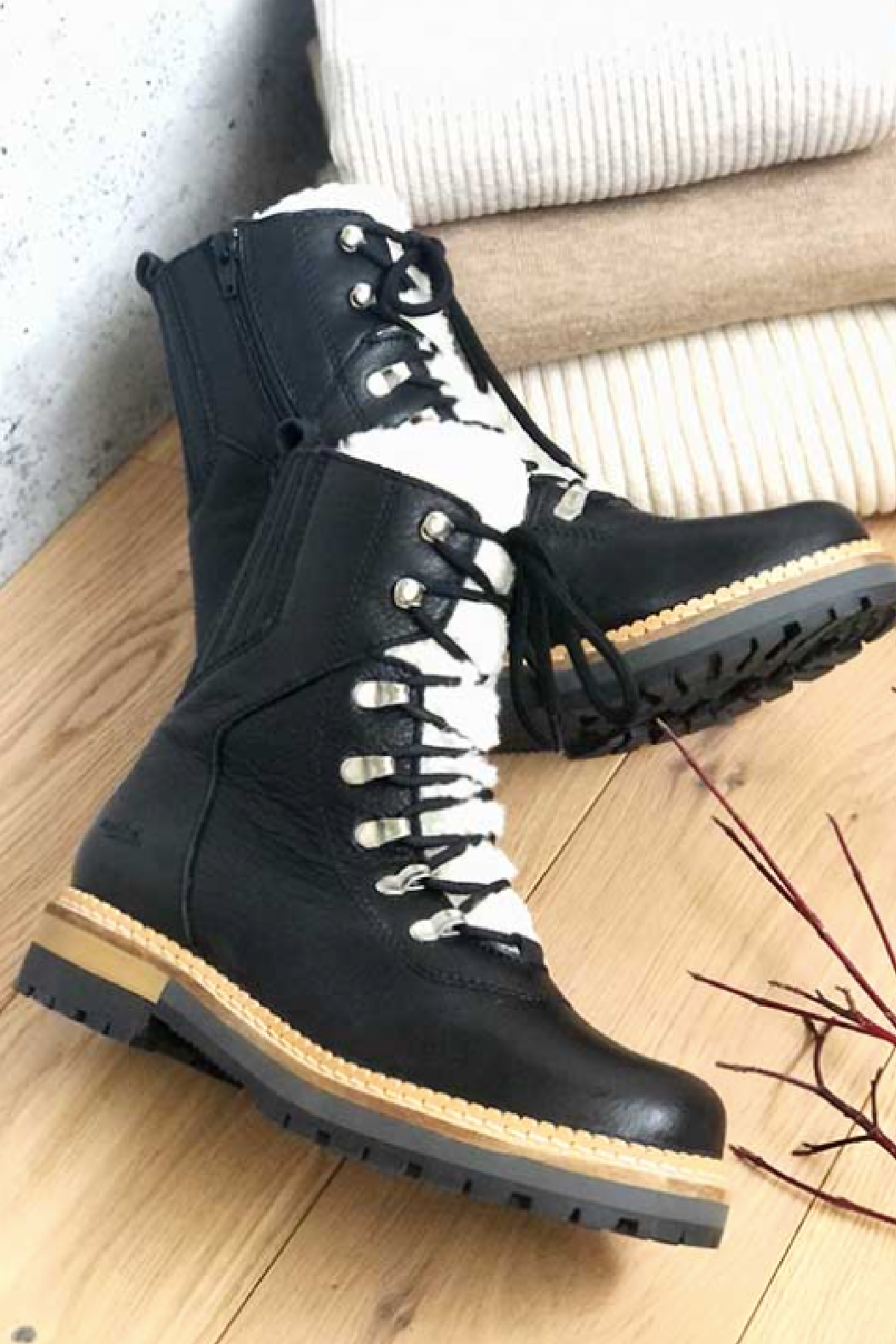 Courmayeur valley hiking boot sales for women in black