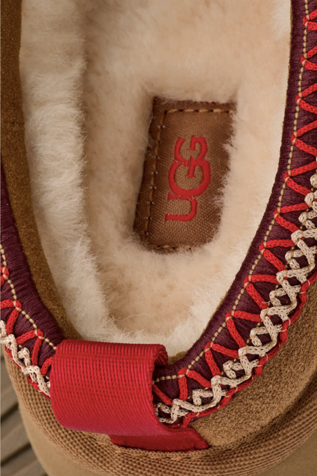 UGG Tazz II