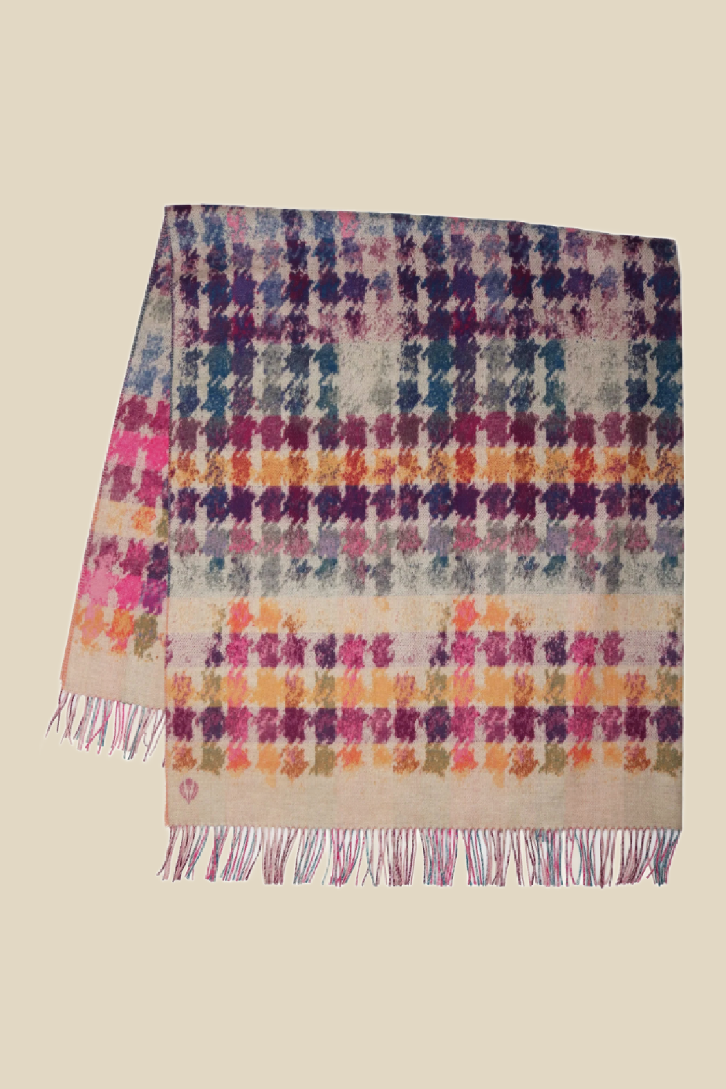 Distressed Houndstooth Throw