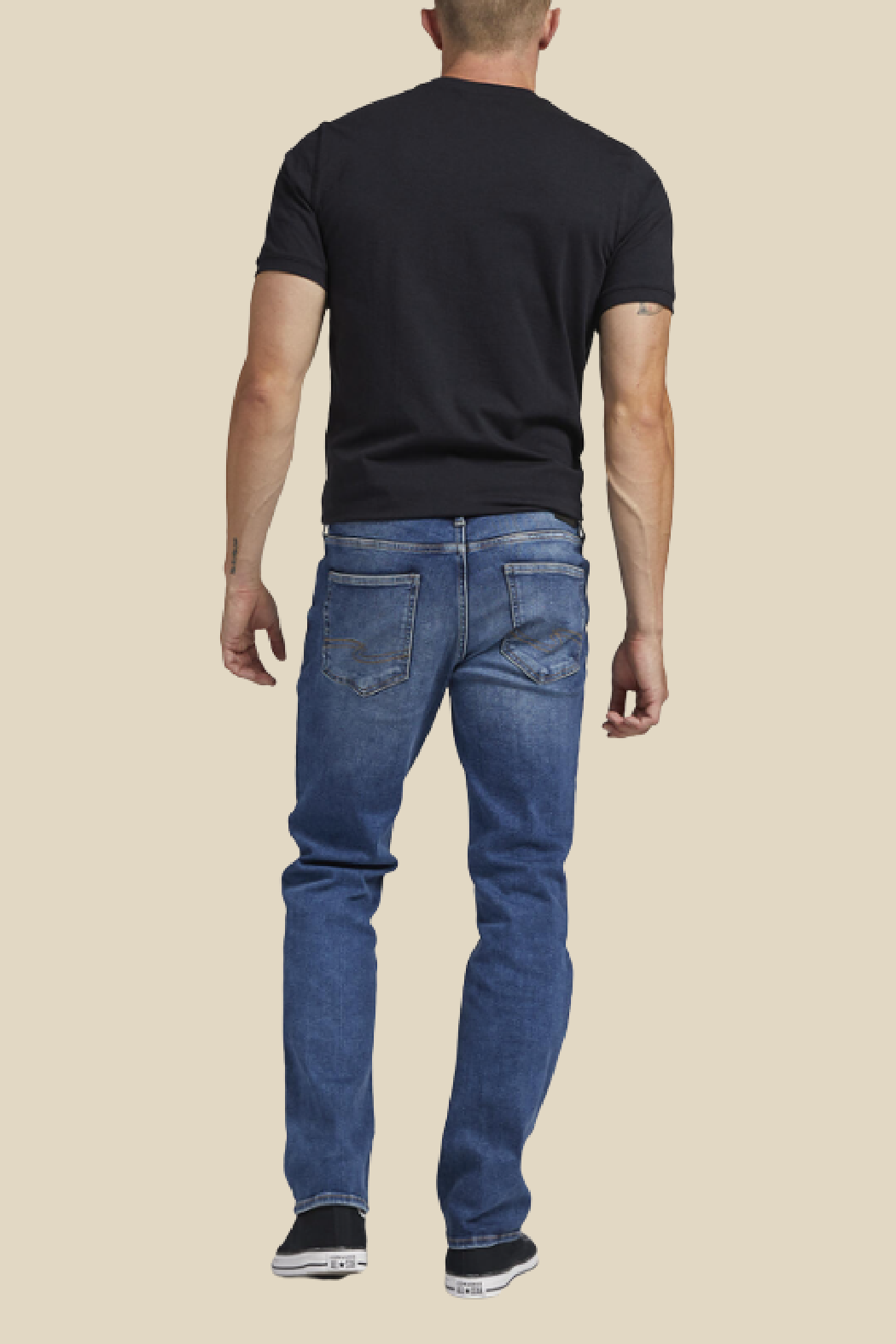 Infinite Relaxed Straight Jean