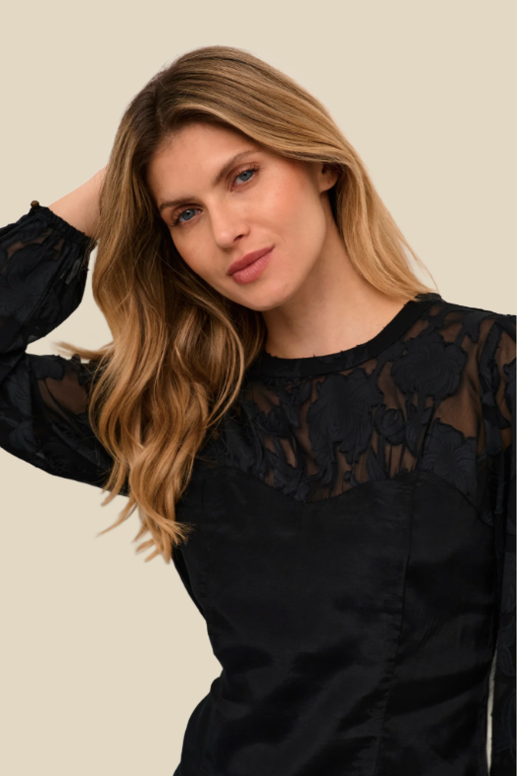 Yana Blouse
