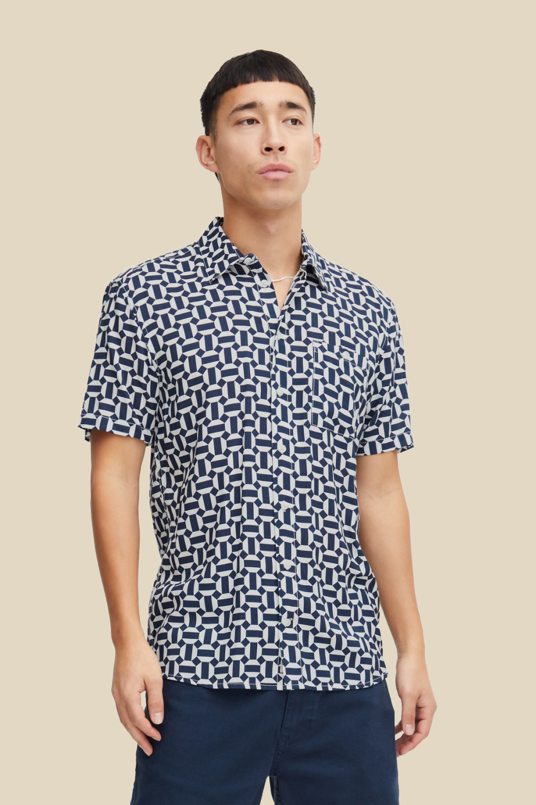 Geometric Button Up