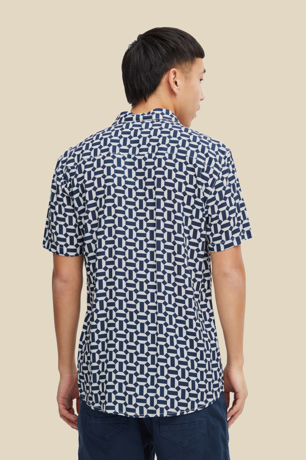 Geometric Button Up