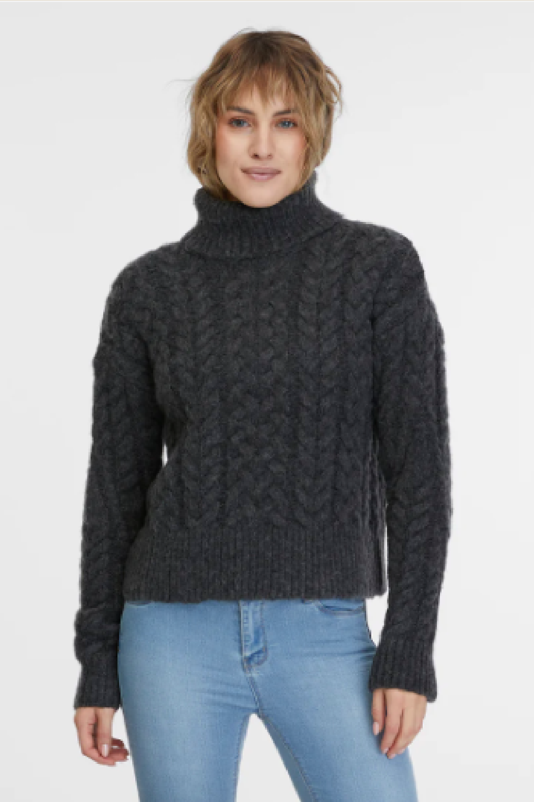 Janna Short Knit