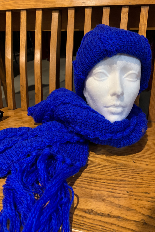 Knit Scarf Set