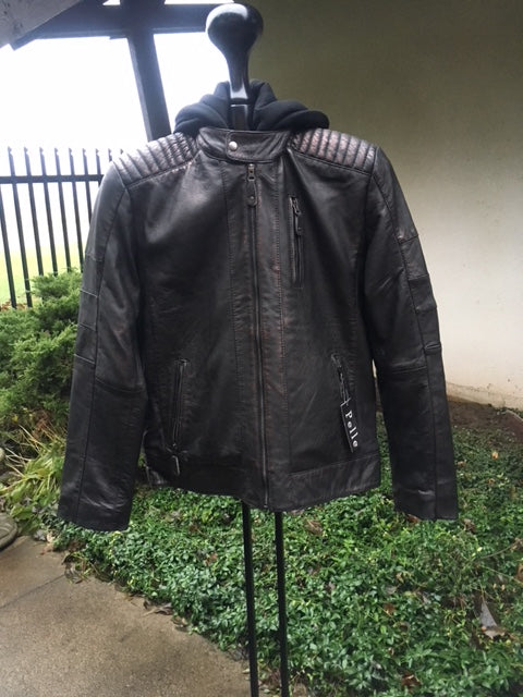 Pelle Leather by Ocean West 1001