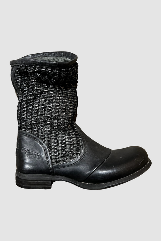 Bunker Lined Chain Slouch Boot